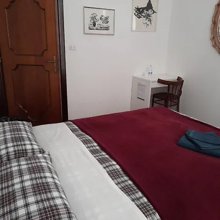 La Casetta Di Nives Frühstückspension