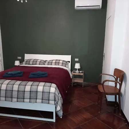 La Casetta Di Nives Frühstückspension *